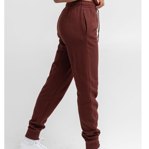 NIKE Sportswear Essentials Fleece Joggers - Picture 2 of 15